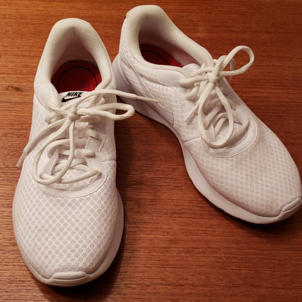 Nike EUC